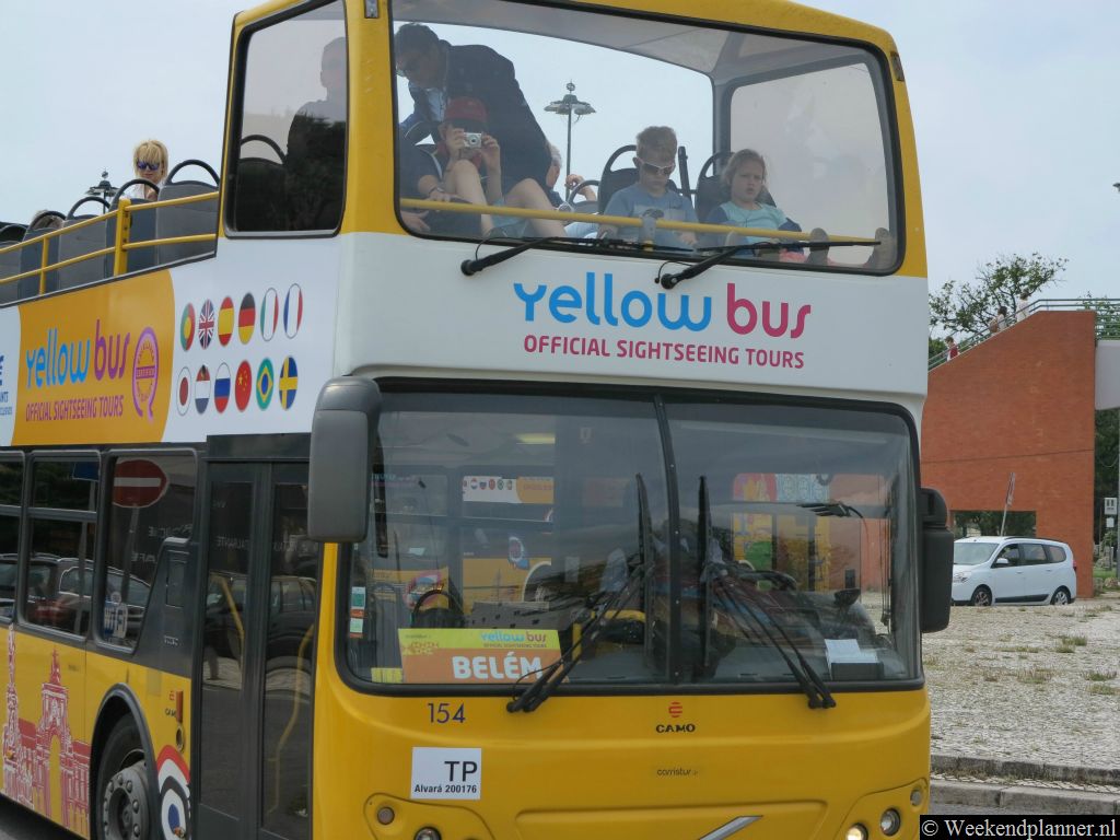 Ook de Yellow Bus, een Hop-on Hop-off bus in Lissabon, rijdt een route langs de bezienswaardigheden van Belém en Lissabon.Tip: De Hop-on Hop-of f bussen  en rondritten in Lissabon en Belém.